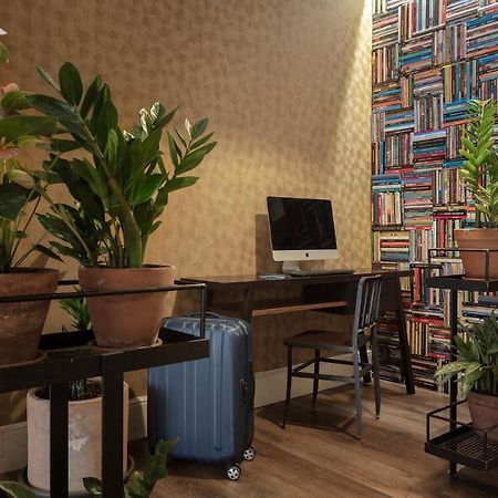 Praktik Garden Hotel Barcelona Luaran gambar