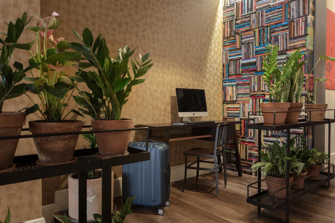 Praktik Garden Hotel Barcelona Luaran gambar