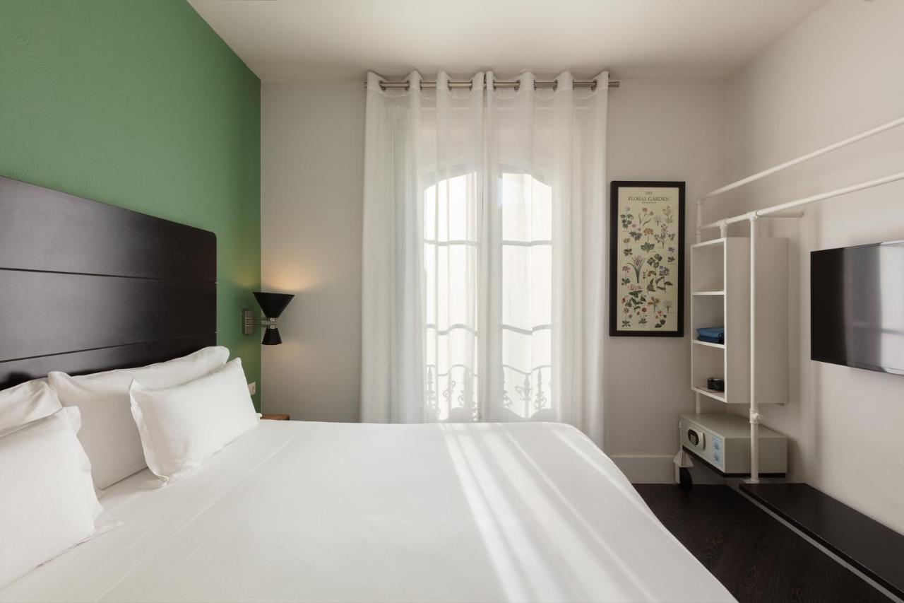 Praktik Garden Hotel Barcelona Luaran gambar