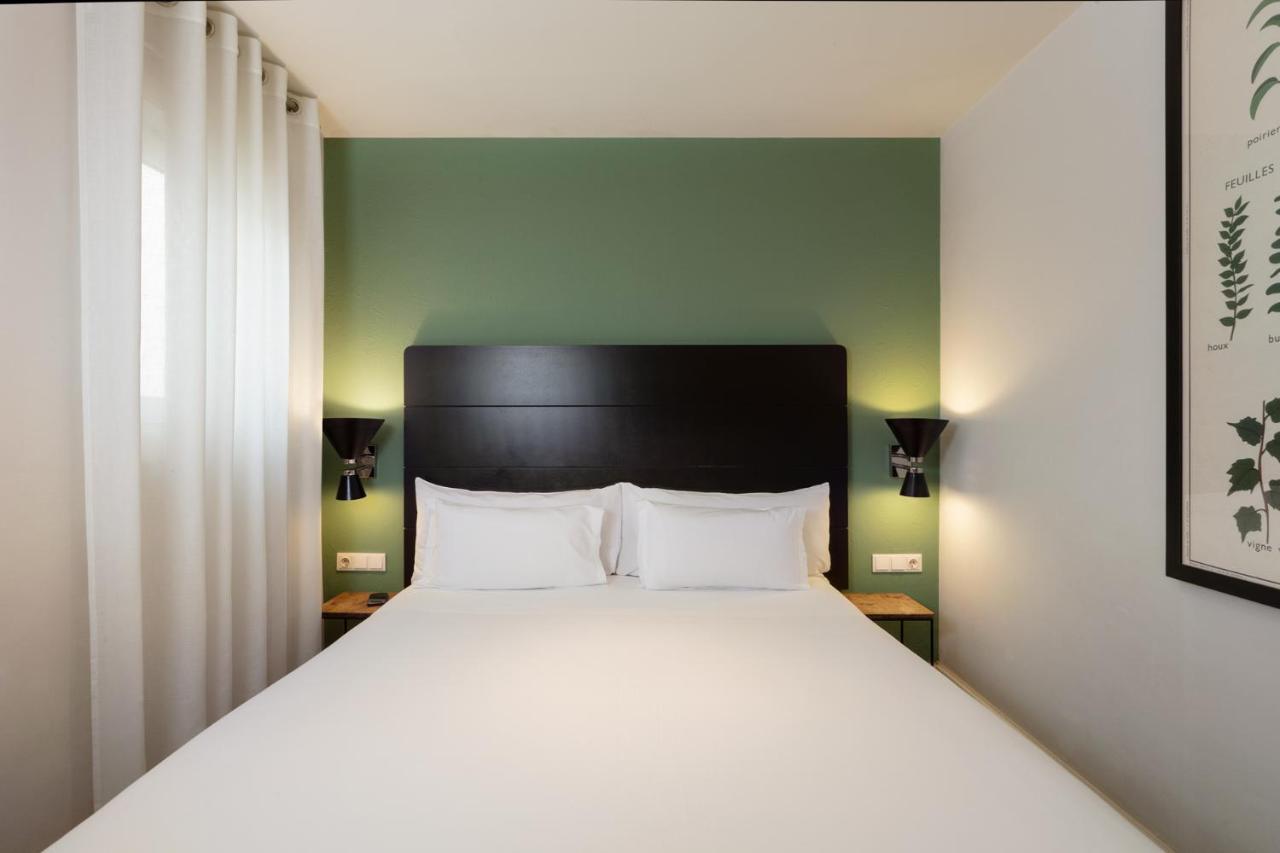 Praktik Garden Hotel Barcelona Luaran gambar
