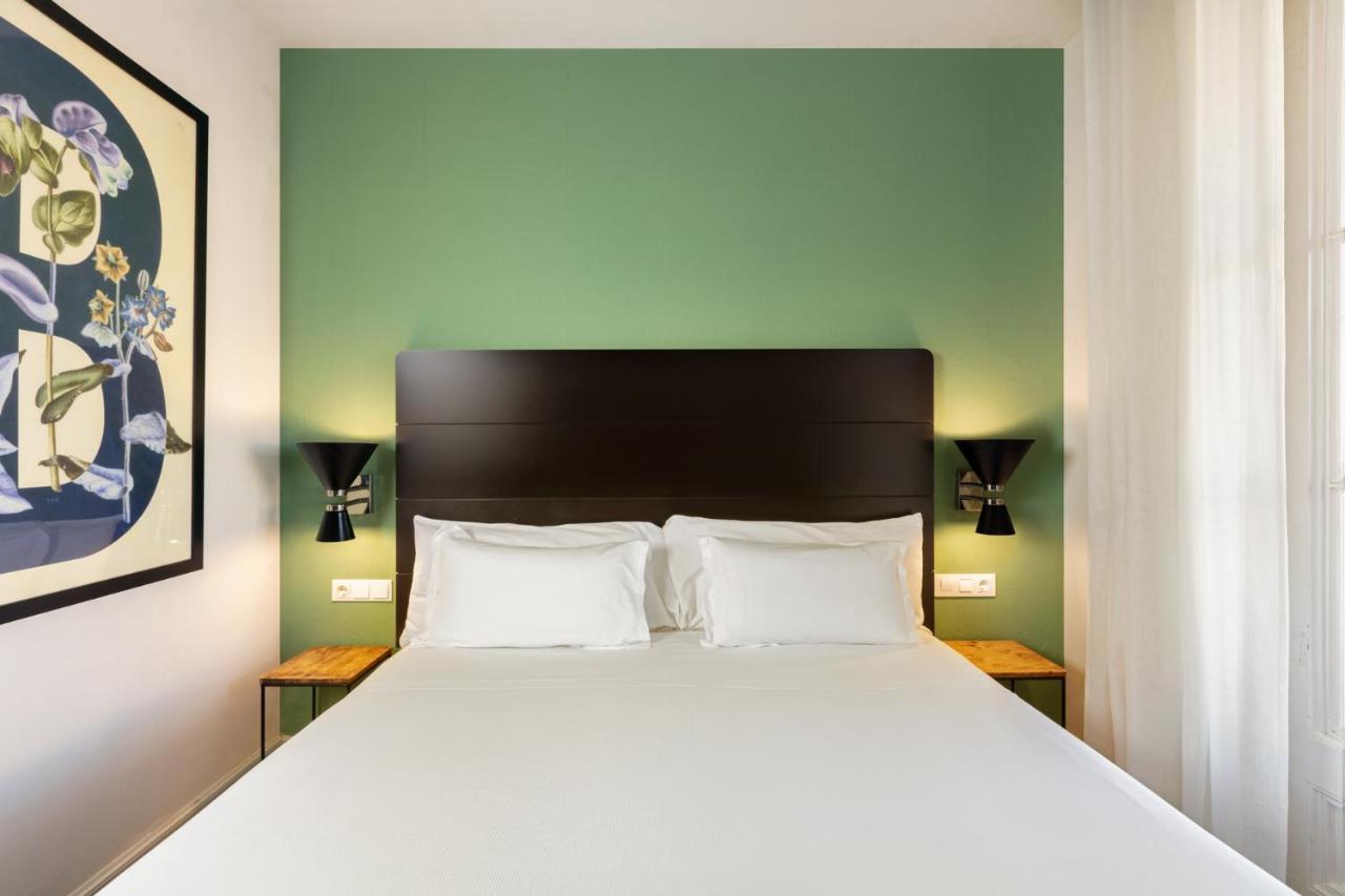 Praktik Garden Hotel Barcelona Luaran gambar