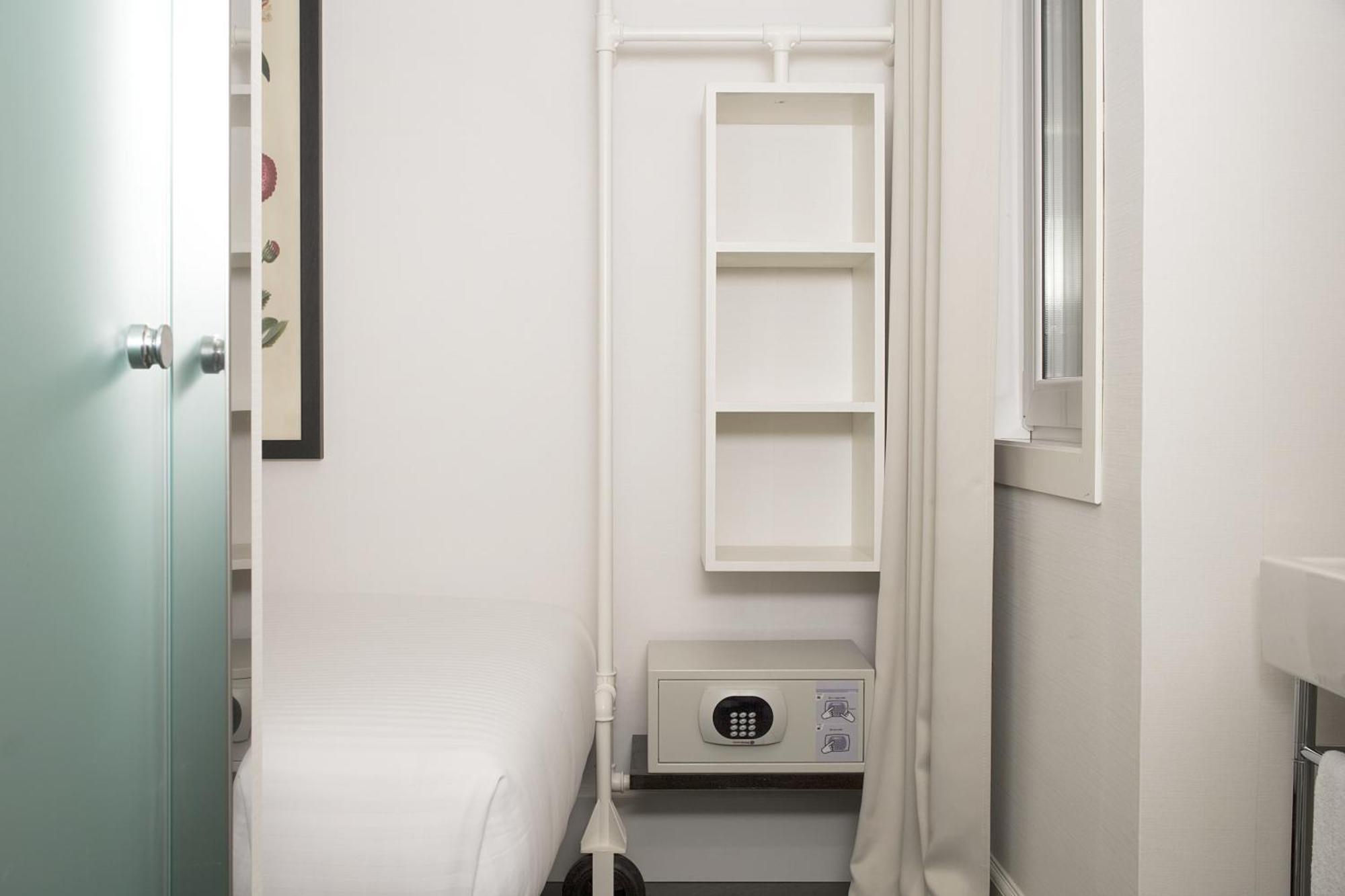 Praktik Garden Hotel Barcelona Bilik gambar